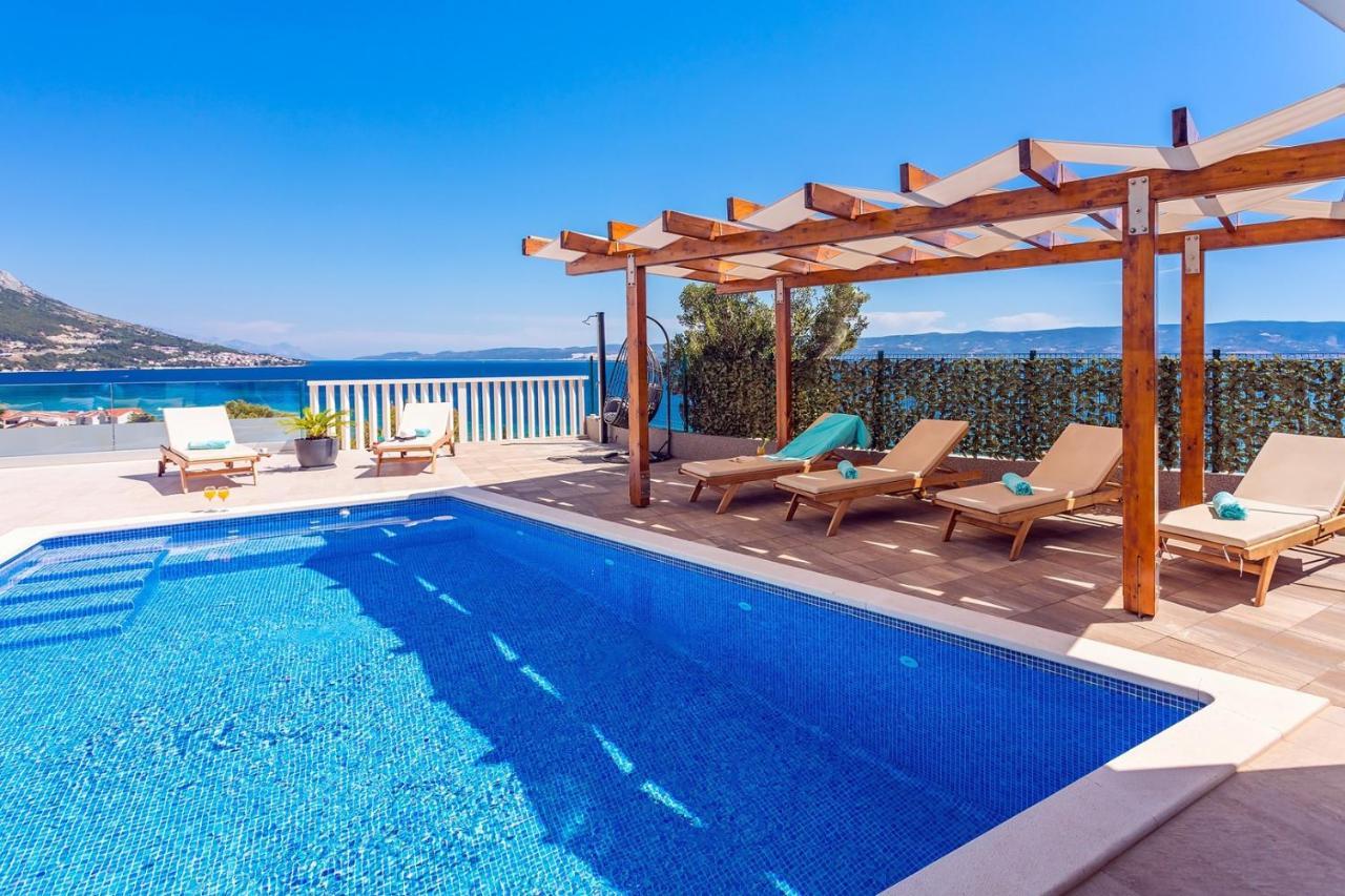 Villa Matan - Only 200M From The Sandy Beaches, Private 28M2 Pool Omiš Exteriör bild