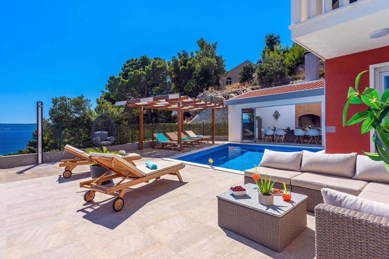 Villa Matan - Only 200M From The Sandy Beaches, Private 28M2 Pool Omiš Exteriör bild