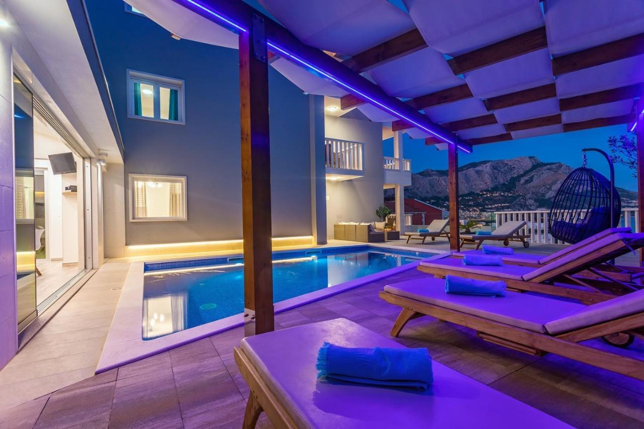 Villa Matan - Only 200M From The Sandy Beaches, Private 28M2 Pool Omiš Rum bild