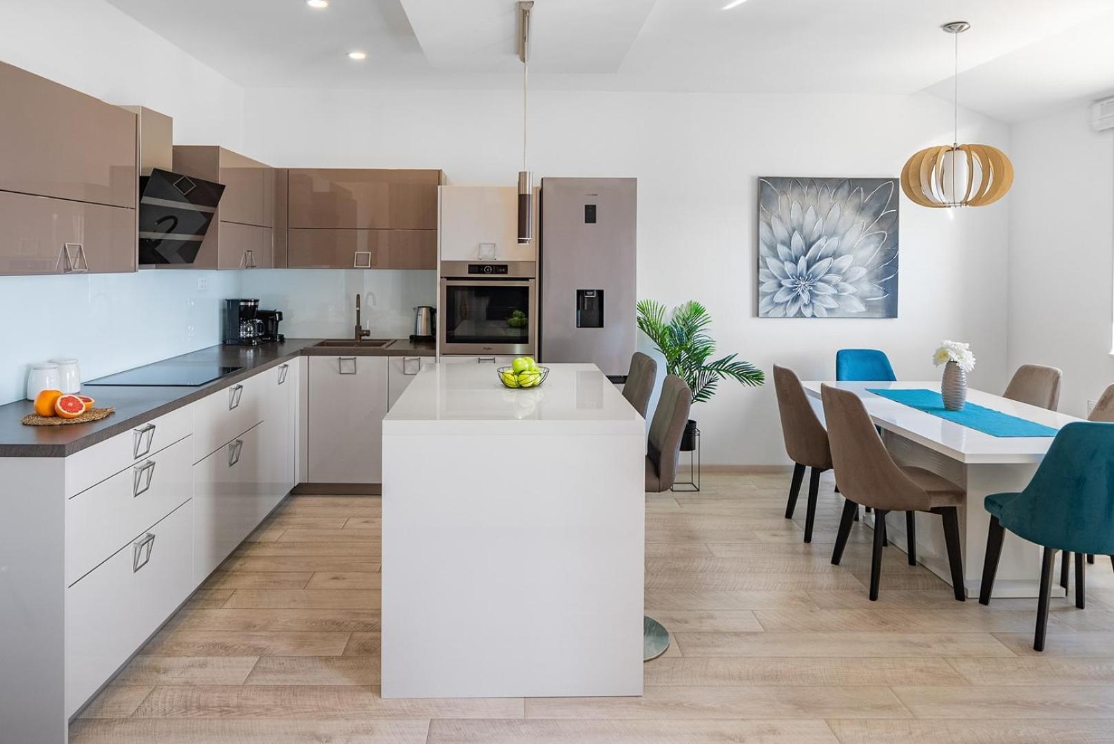 Villa Matan - Only 200M From The Sandy Beaches, Private 28M2 Pool Omiš Exteriör bild