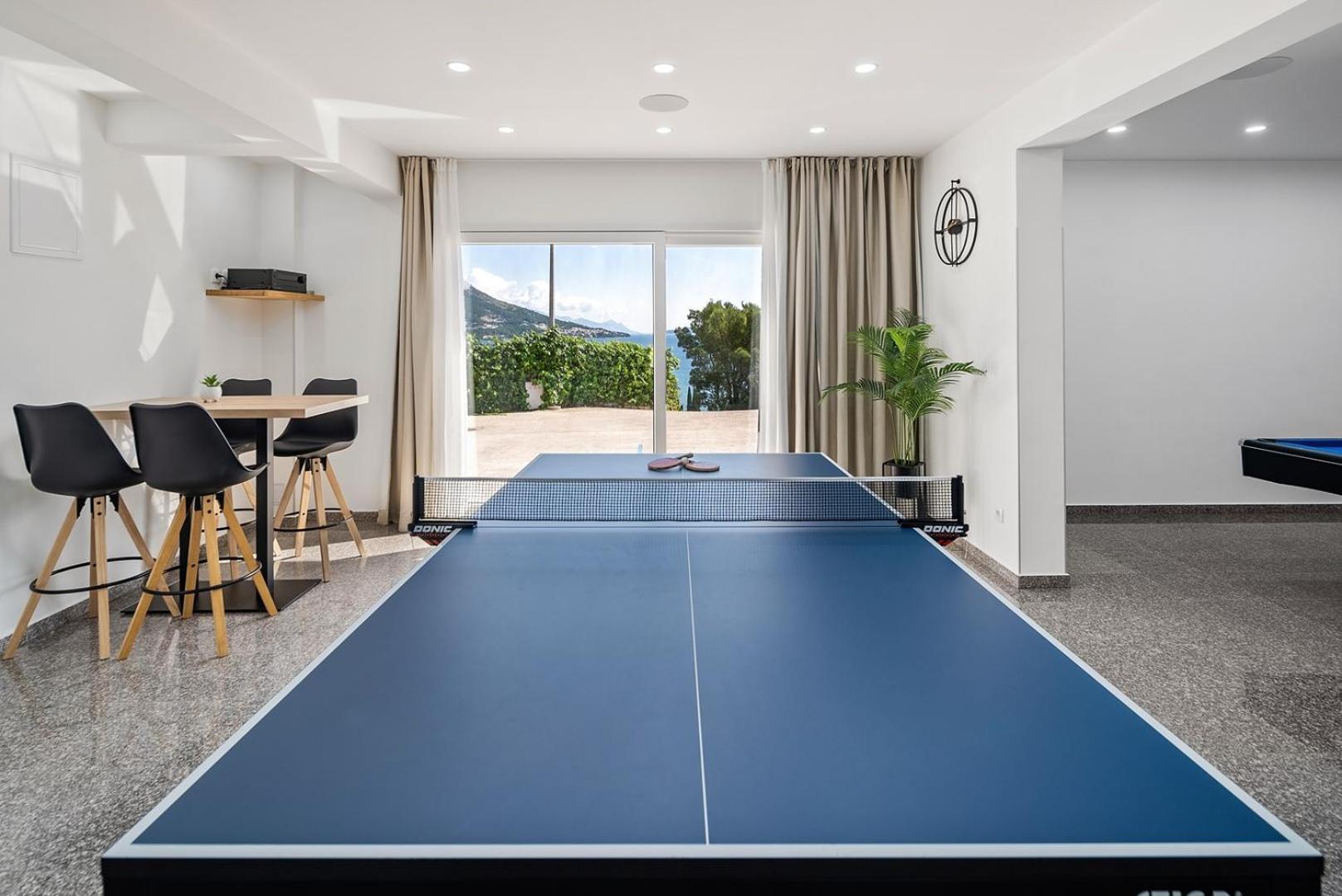Villa Matan - Only 200M From The Sandy Beaches, Private 28M2 Pool Omiš Exteriör bild